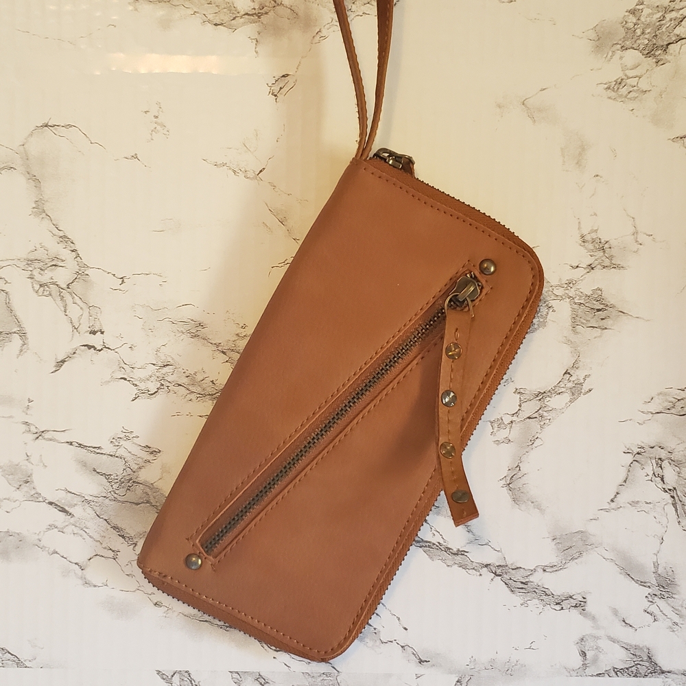 Free People‎ Tan Vegan Leather Wristlet